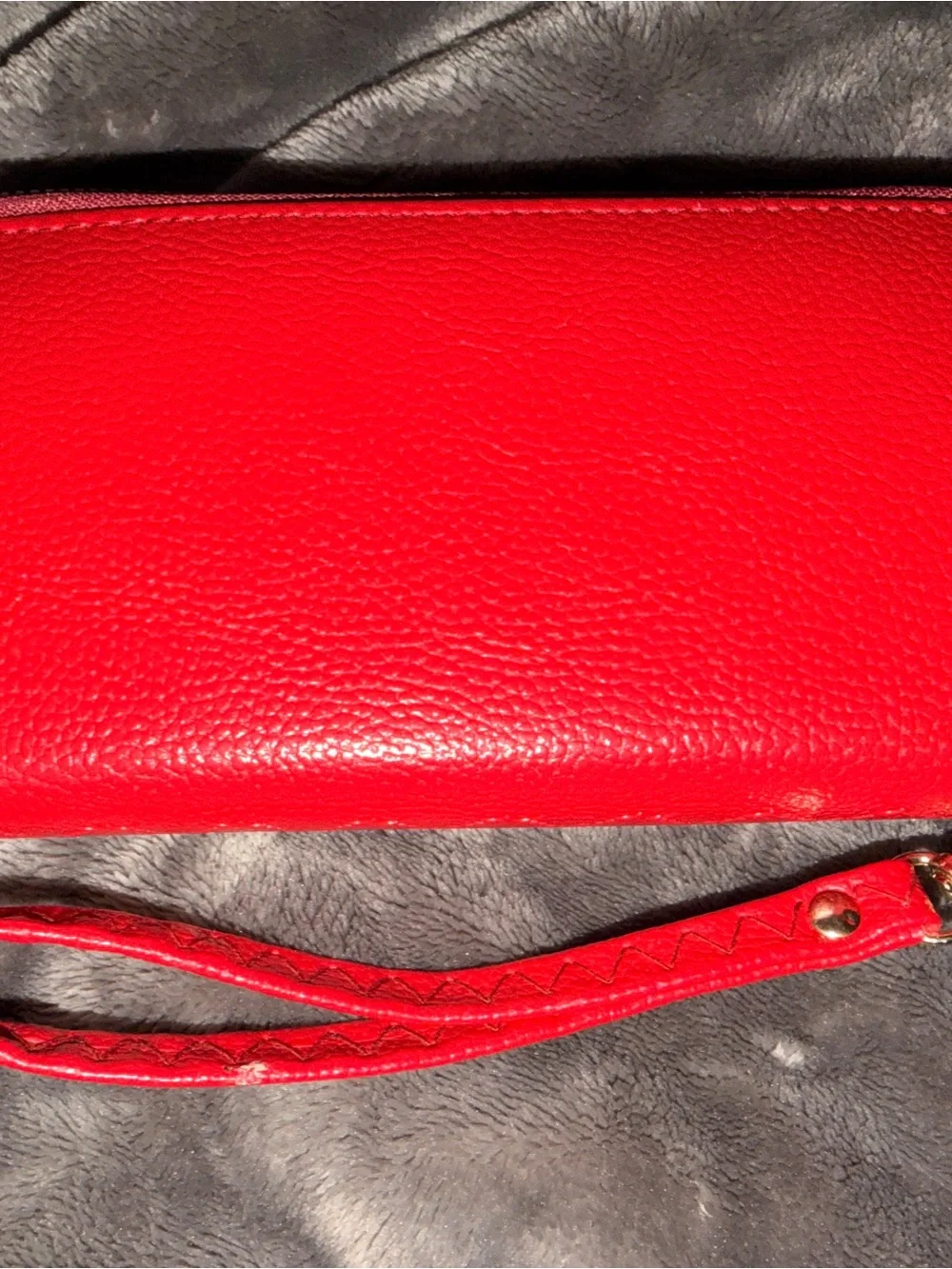 NWT Red Women's Zip Clutch/Wallet - Beautiful flowers for Beautiful girls